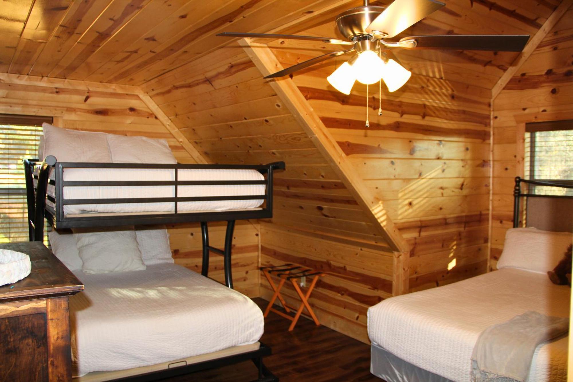 4Br/3Bth Family Cabin With A Hot Tub, Sleeps 14 Broken Bow Exteriér fotografie