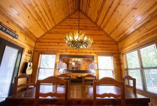 4Br/3Bth Family Cabin With A Hot Tub, Sleeps 14 Broken Bow Exteriér fotografie